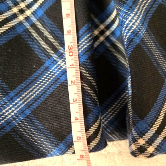 2/$20 H&M Divided Blue & Black Plaid Pleated Mini Skirt Women’s Size 4 - Picture 7 of 7
